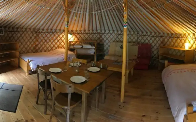 Yourtes de Montagnes Insolites