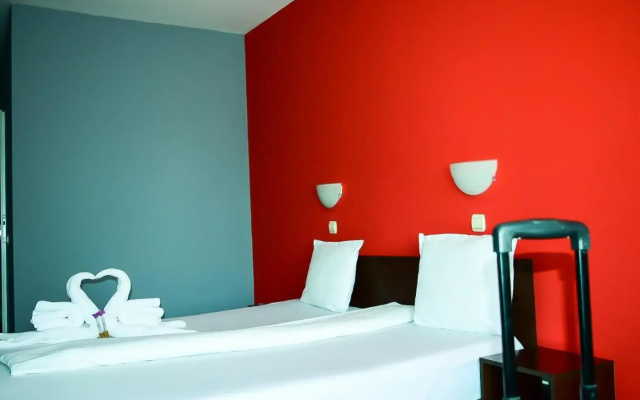 Bon Voyage Hotel Alexander