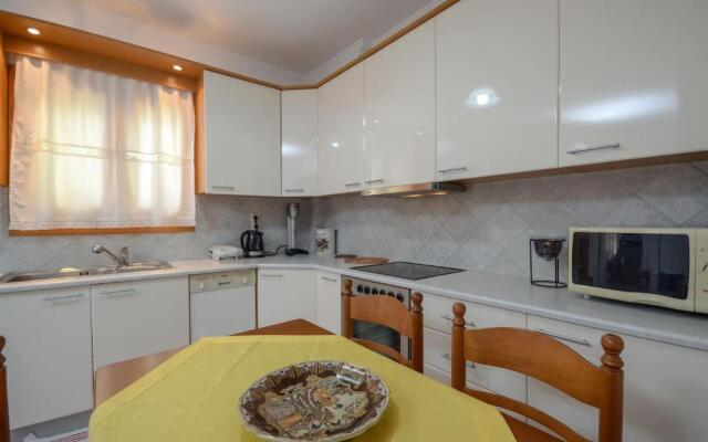 Independent AGAPITOS APART , 2BDRM, private patio