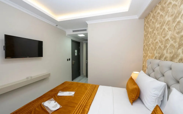 Skystar Deluxe Hotel