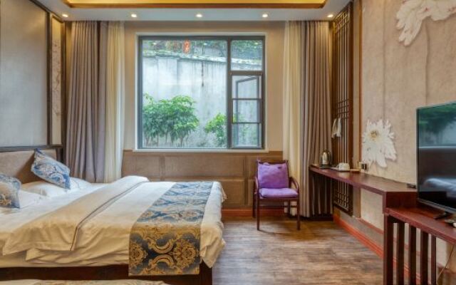 Dali Bizart Shuanghe Boutique Inn