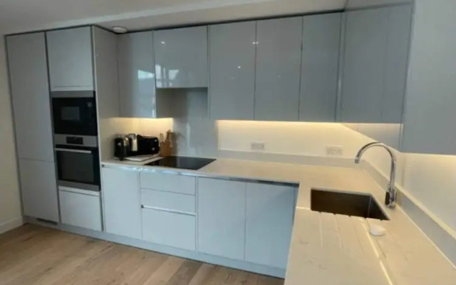 Modern 1BD Flat Near River Thames, Battersea!
