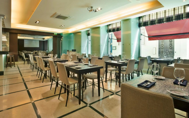 TURIM Restauradores Hotel