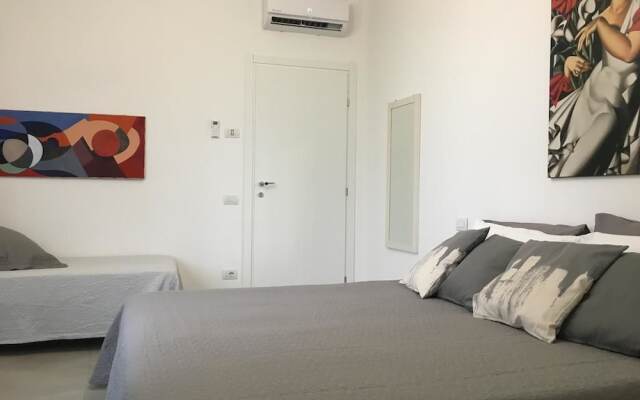 Room Center Station 2