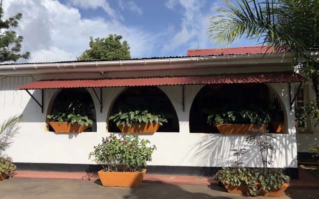Sunset Hotel Entebbe
