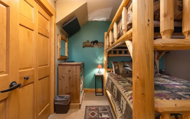 8766 Trappers Crossing 2 Bedroom Townhouse