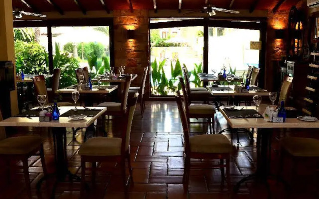 Panareti Paphos Resort
