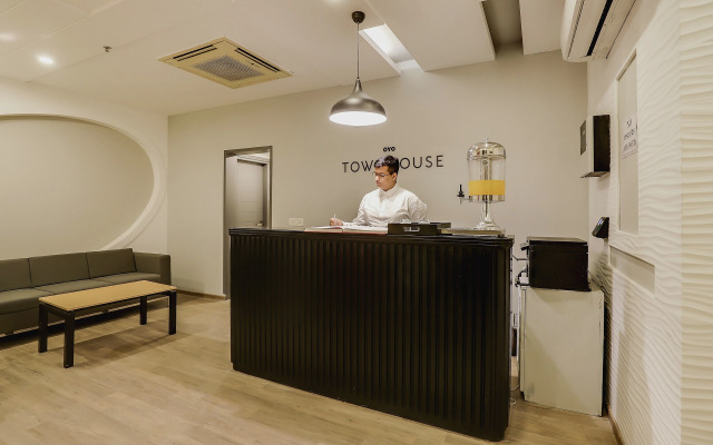 Oyo Townhouse 281 Harsh Vihar