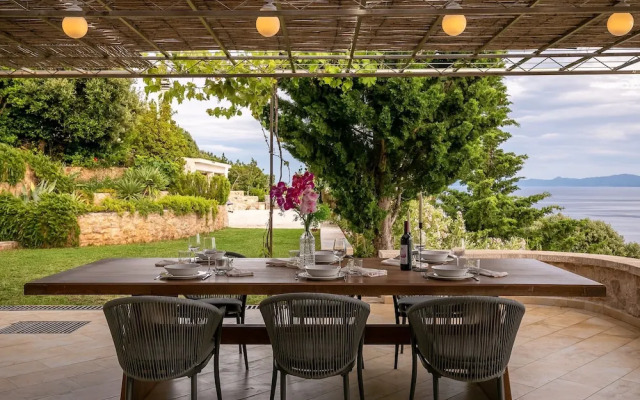 Stone Houses Dingač