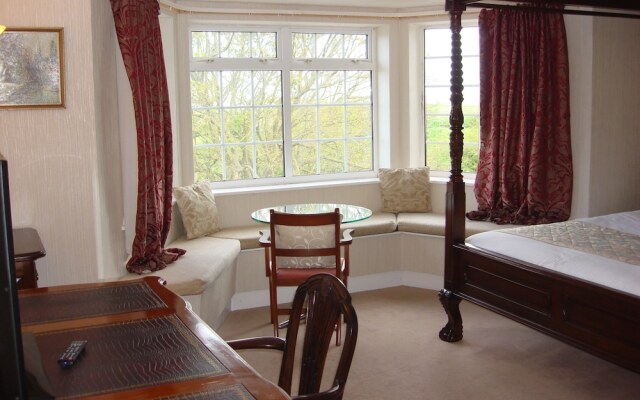 Yellow Mountain Hotel