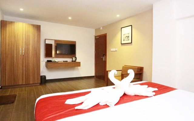 Hotel Crown Suites