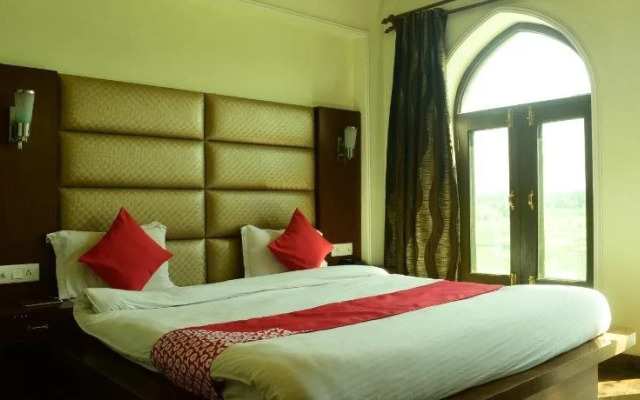 Naqash Residency