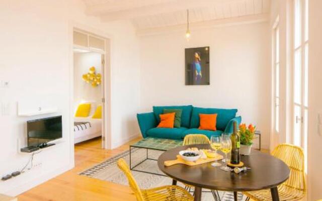 Alfama Terrace River View 12 by Lisbonne Collection