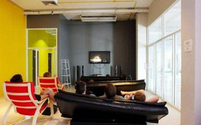 Kool Backpacker Hostel