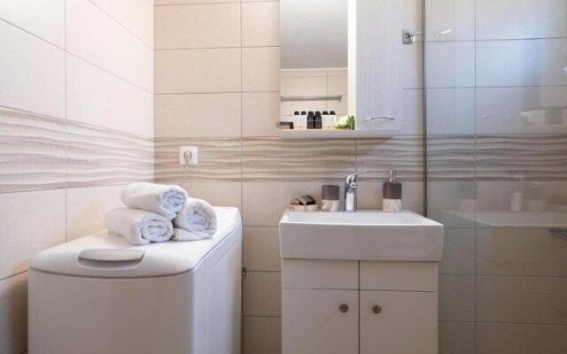 Atalanti Seaside Junior Suites