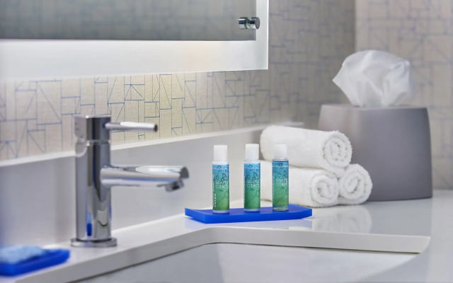 Holiday Inn Express Windsor Waterfront by IHG