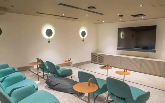 Tranquil London Apartment Near Coombe Hill House