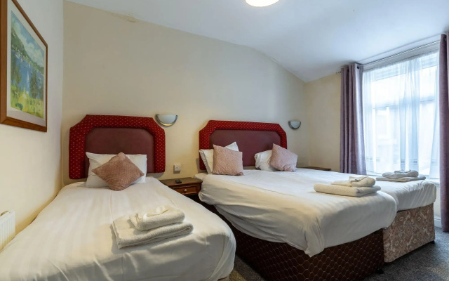 Holmsdale Hotel