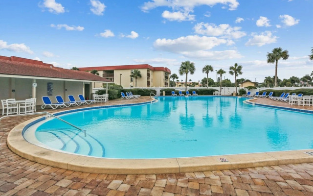 Courtyard Villa 1208