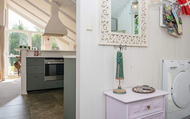 6 Person Holiday Home in Hemmet