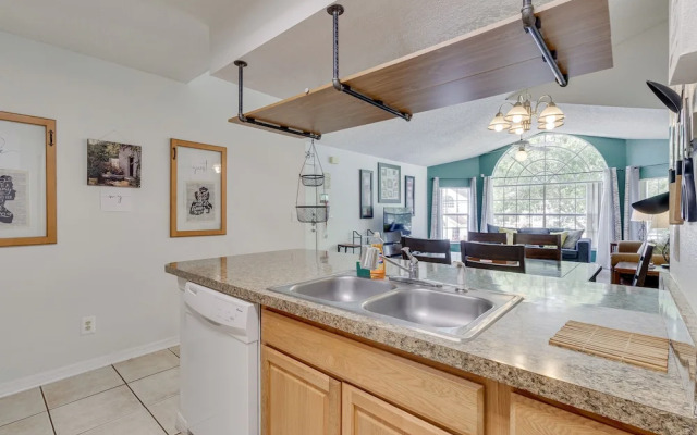 6 Mi to Disney: Family-friendly Condo in Kissimmee