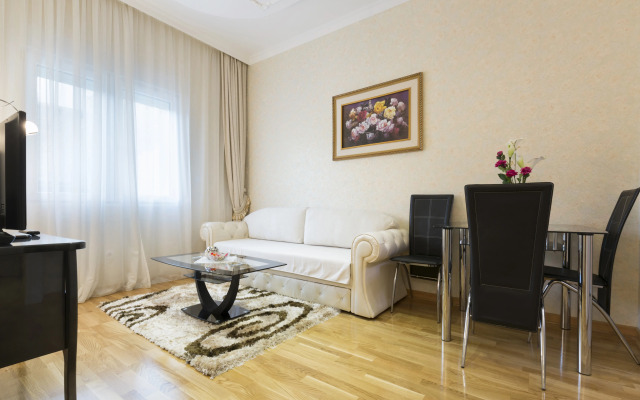 Lazar Lux Apartments