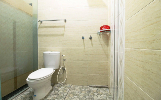 RedDoorz near Petra University