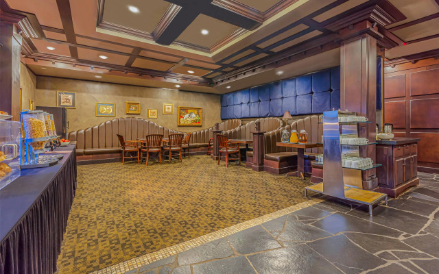 Days Inn & Suites by Wyndham West Edmonton