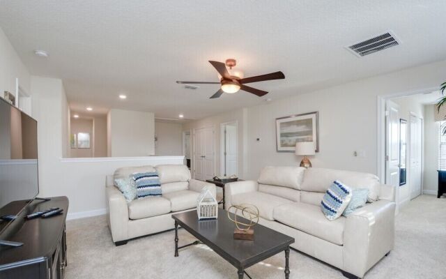 9153 Davenport - 8 Br Home