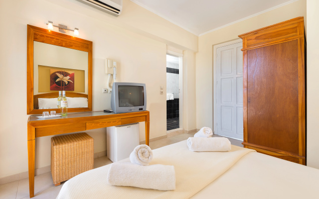 Sun Beach Lindos - Image 2