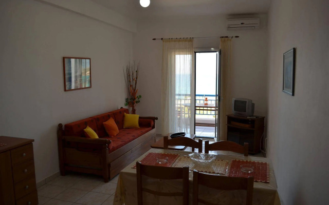 Athena Apartments & Studios