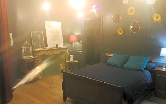 Chambre privée totalement indépendante au cœur de la ville