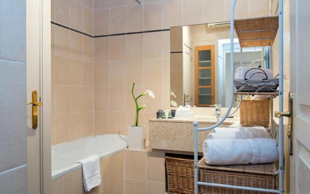 Aston - Appartement Centre Ville Massena