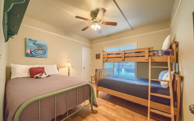 Wagon Wheel Rr9084ww 3 Bedroom Home by RedAwning