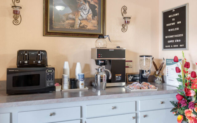 OYO Hotel Chapmanville Inn, WV - Hwy 119