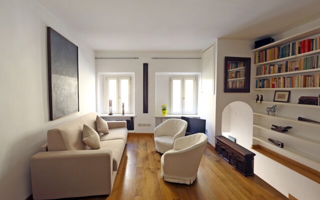 Trastevere Pied A Terre Apartment