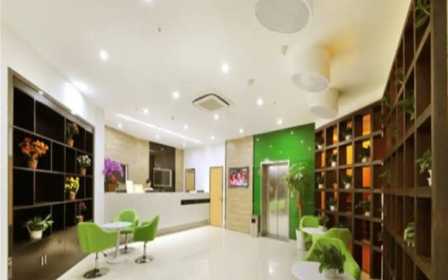 Vatica Yangzhou Slender West Lake Yangdashiyuan Branch Hotel