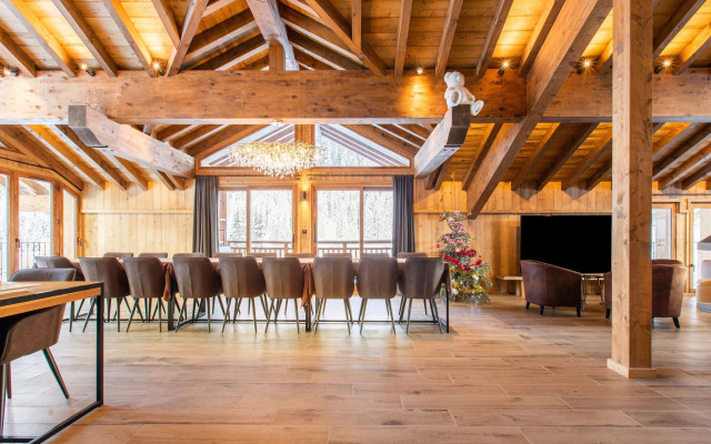 Lush Chalet in Champagny en Vanoise with Sauna