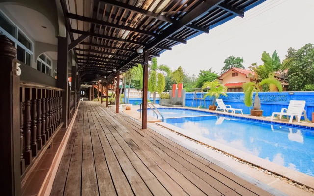 Oyo 336 Lamai Resort