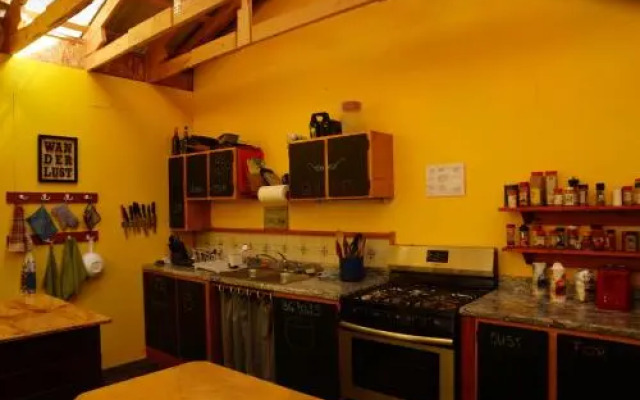 Sven's Basecamp Hostel