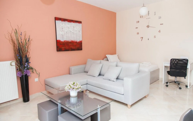 Great Apartment in Piraeus