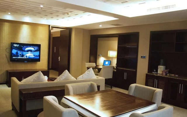 Biway Fashion Hotel - Puyang Daqing Road Branch