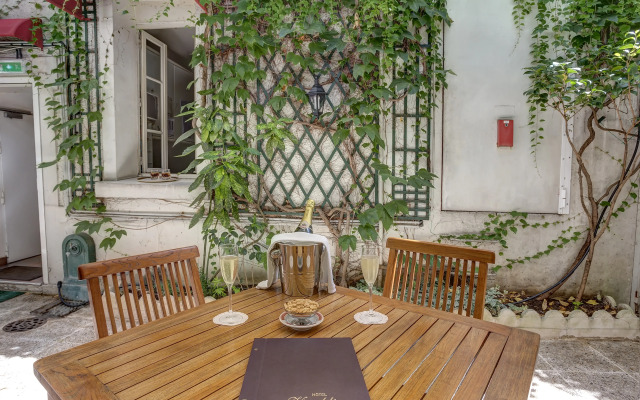 Vivaldi Hotel
