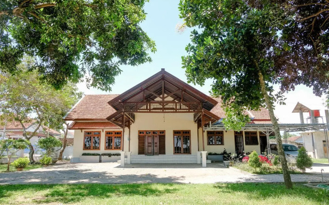 SPOT ON 2668 Pakis Residence