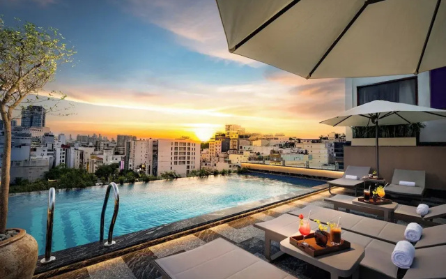 GRAND  du LAC Boutique Saigon