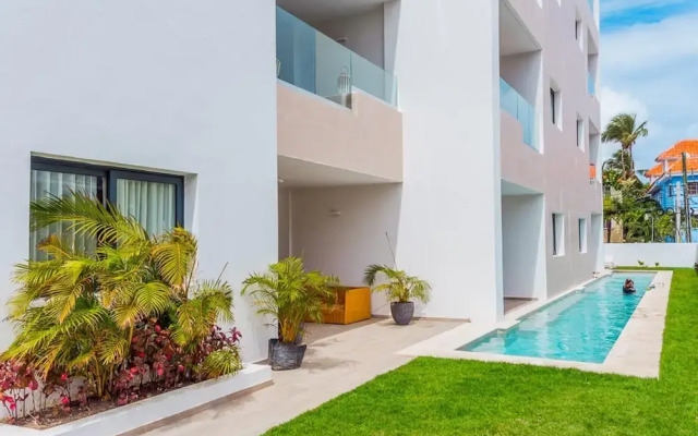Beautiful apt Best Location Terrace With Pool Access
