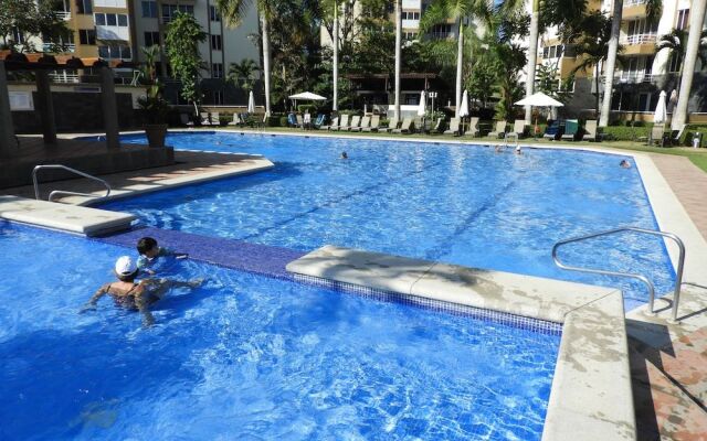 Costa Linda Apartment 102