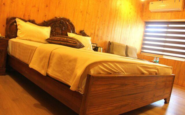 Toppers corner-A Boutique Garden Resort