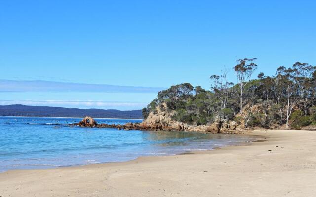 Jodi's Beach Retreat Eden