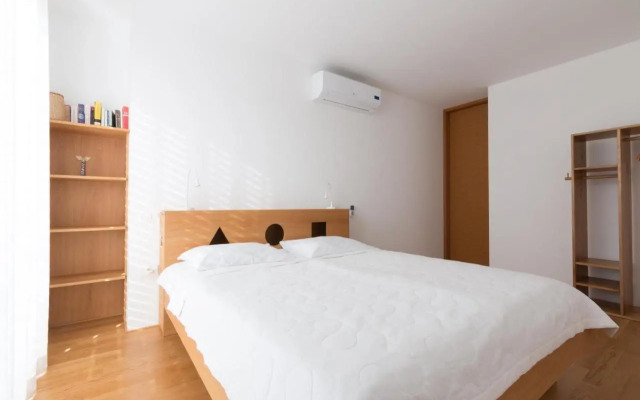 Apartment Beta